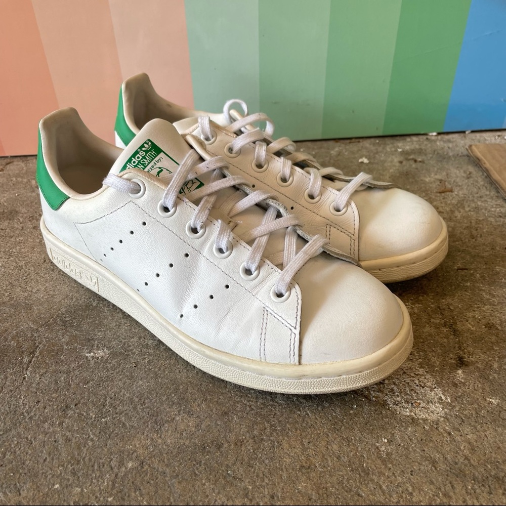 Adidas Stan Smith size 5.5 Men 7 Women